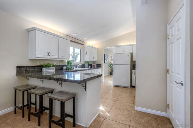 Image 14 of 42 For 2935 Lloyd St