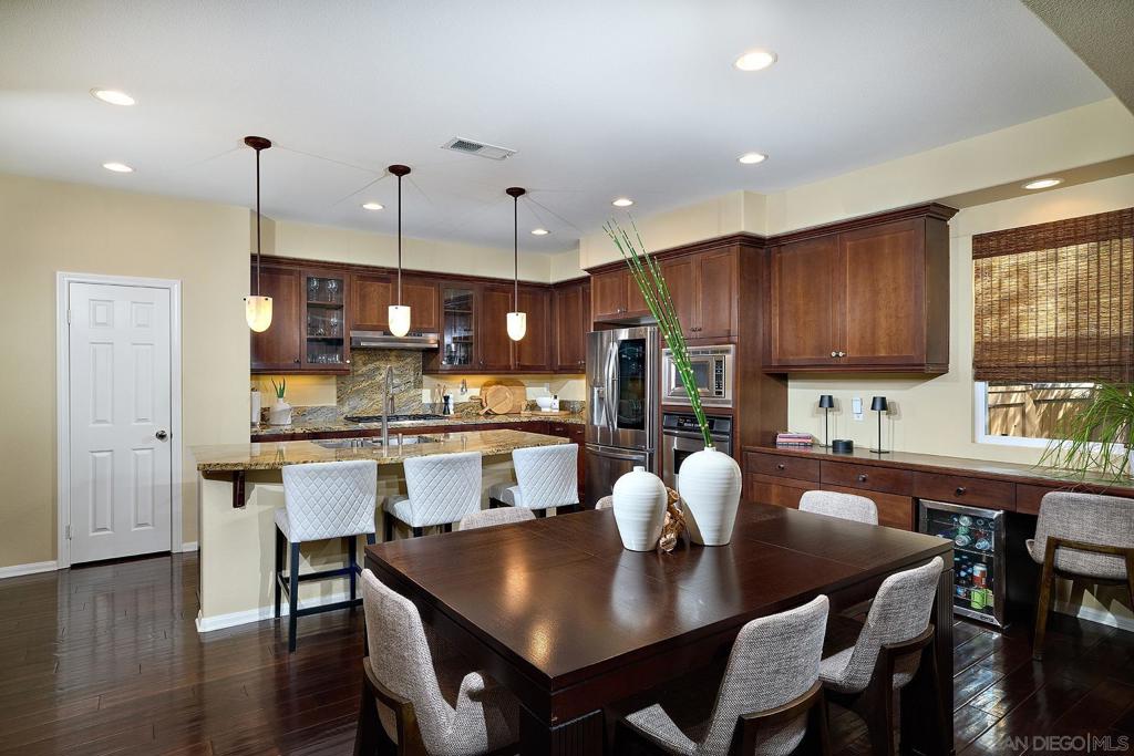 MLS #250034143SD img 5