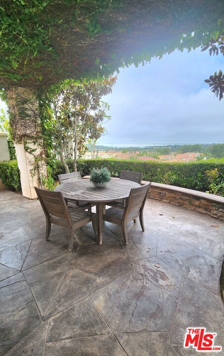 5 Marisol, Newport Coast CA: https://media.crmls.org/mediaz/4d07aeda-f28c-48ea-9c50-d402f275fb76.jpg