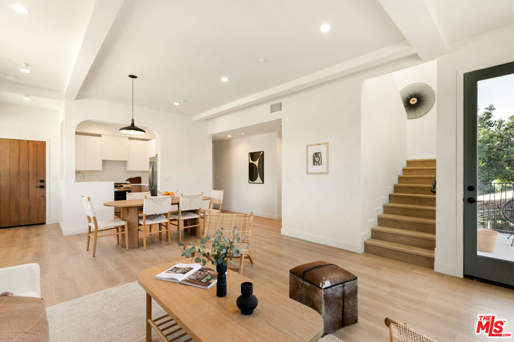 1/2 Marsh Street