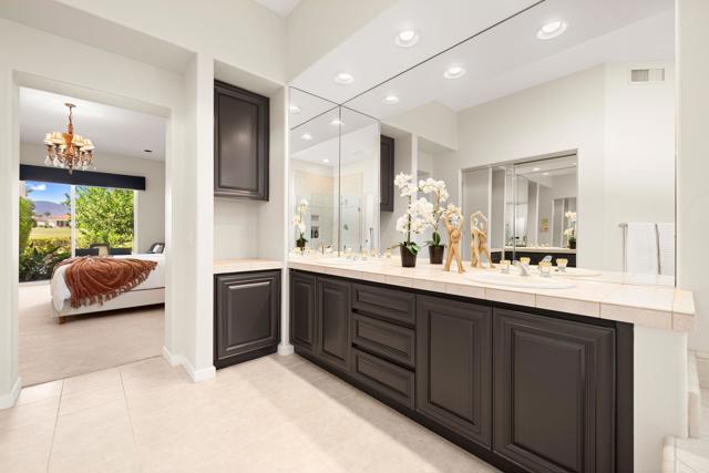 727 Arrowhead Drive, Palm Desert, CA 92211