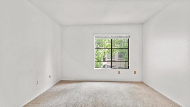 Detail Gallery Image 26 of 41 For 10684 Dabney Dr #106,  San Diego,  CA 92126 - 2 Beds | 2 Baths