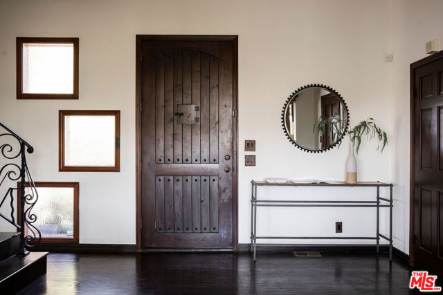 2125 Kew Drive, Los Angeles CA: https://media.crmls.org/mediaz/4d09385a-c1cb-4c25-b027-818364a7707d.jpg