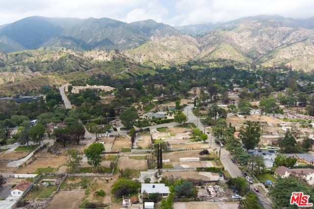 3359 Glenrose Avenue, Altadena CA: https://media.crmls.org/mediaz/4d09ffbf-c7f9-45d2-940c-ba2e3f765ba5.jpg
