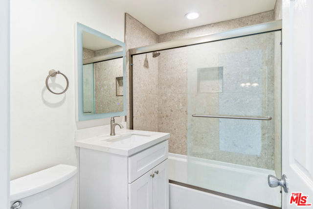6216 Tapia Drive, Malibu CA: https://media.crmls.org/mediaz/4d0aabe3-c936-4102-88a1-62c5a8aa43a1.jpg
