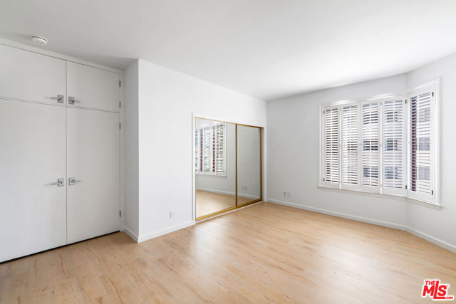 10550 Wilshire Boulevard, Los Angeles CA: https://media.crmls.org/mediaz/4d0add96-c4e2-4498-9245-734845f4cb28.jpg