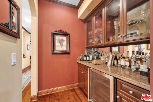 14933 Sutton Street, Sherman Oaks CA: https://media.crmls.org/mediaz/4d0b1a1e-fe4b-4241-a7ff-a4ca03020c54.jpg