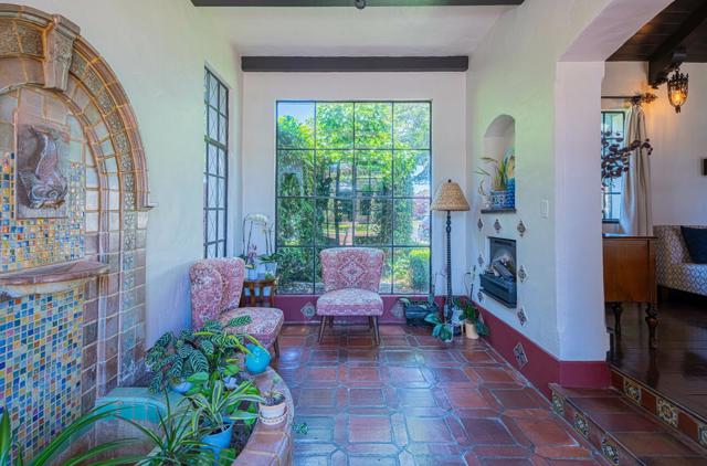 1 Santa Lucia Avenue, Salinas CA: https://media.crmls.org/mediaz/4d0b2d9e-62ed-4e79-bc26-85b91172b210.jpg