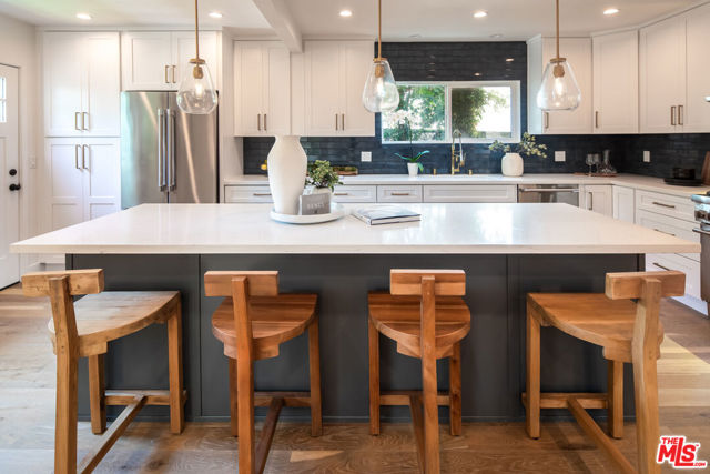 1363 S Curson Avenue, Los Angeles CA: https://media.crmls.org/mediaz/4d0c14d0-21a6-4dc8-98d0-65d84ad0d614.jpg