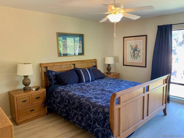 12575 Oaks North Dr, San Diego CA: https://media.crmls.org/mediaz/4d0d9c01-6b40-4758-a3f6-5adc876ea586.jpg
