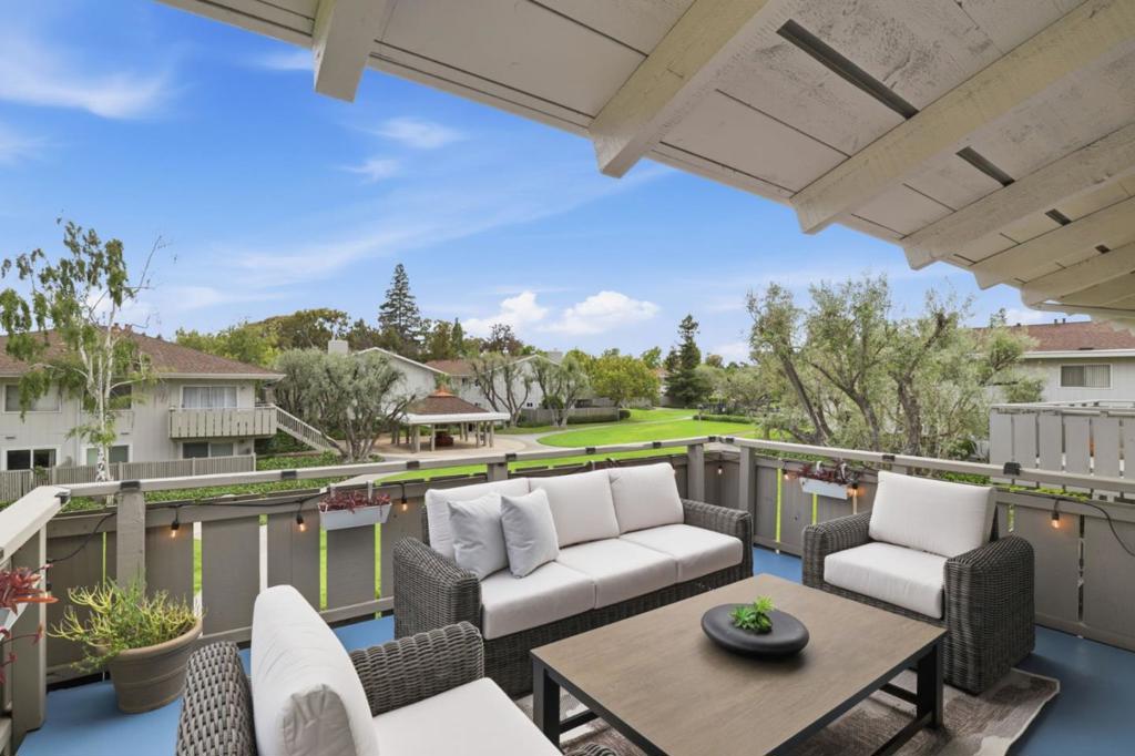 255 S Rengstorff Avenue #2