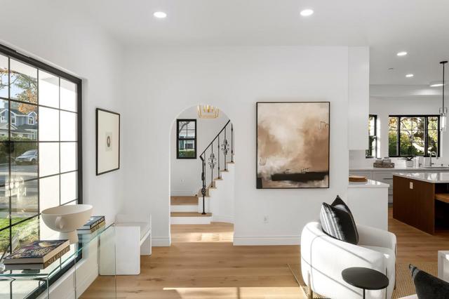 1476 Drake Avenue, Burlingame CA: https://media.crmls.org/mediaz/4d0ee04b-225a-4ea7-8f59-0654bf963dae.jpg