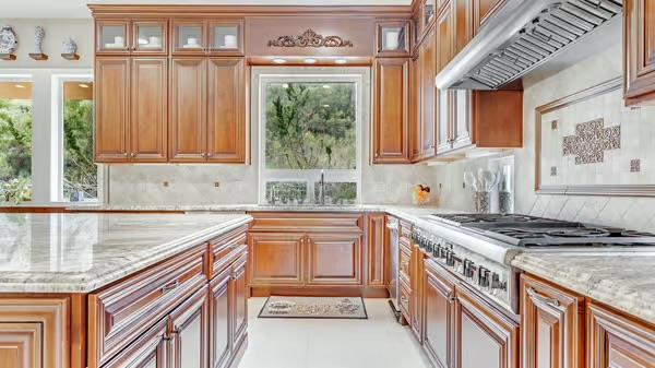 5107 Eastbourne Drive, San Jose CA: https://media.crmls.org/mediaz/4d0efdff-2d30-4454-a41f-f9d54ce9da58.jpg