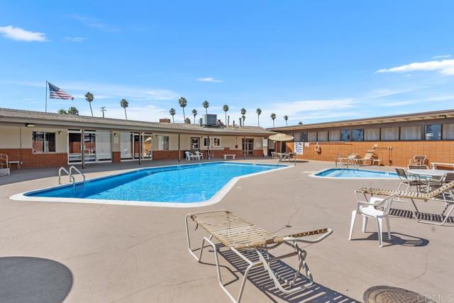 82 Shirle Lane, Oceanside CA: https://media.crmls.org/mediaz/4d0f541f-526f-438b-a41c-ee880bf58386.jpg