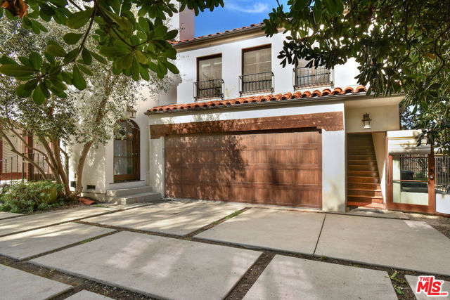4352 Forman Avenue, Toluca Lake CA: https://media.crmls.org/mediaz/4d0fcf31-7014-4644-be2a-e03de2643e2e.jpg