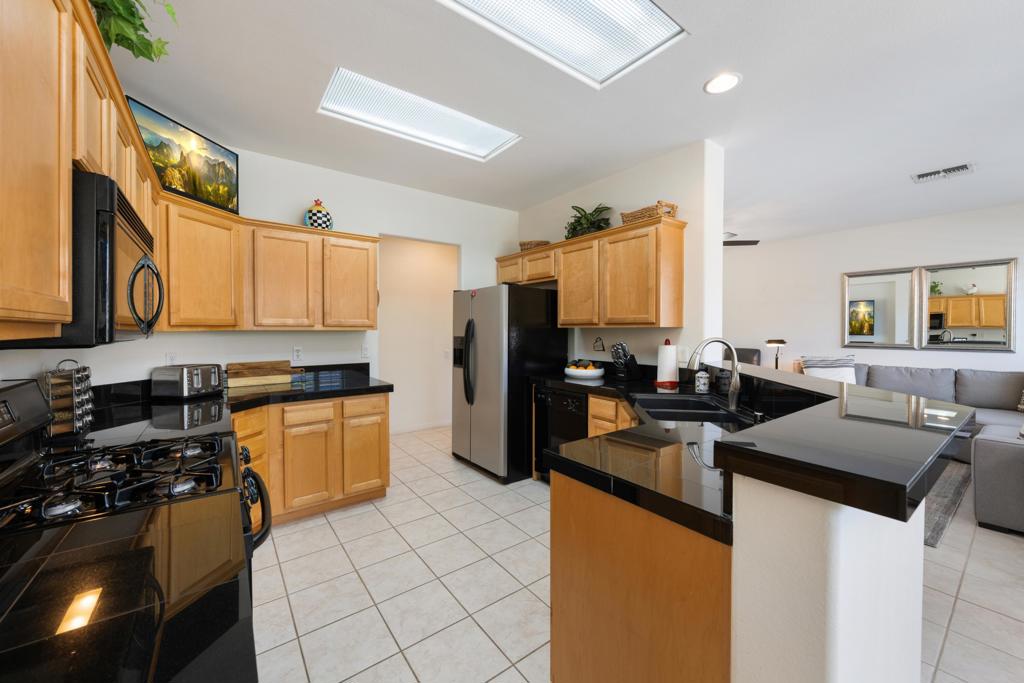 MLS #219135264DA image #11