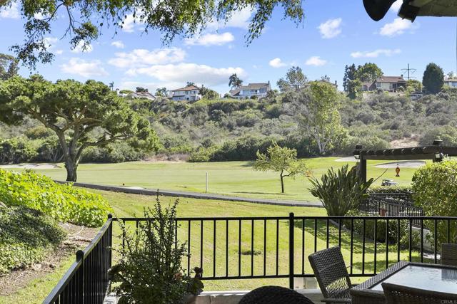 Detail Gallery Image 2 of 33 For 612 Camino Ynez, Solana Beach,  CA 92075 - 4 Beds | 3 Baths