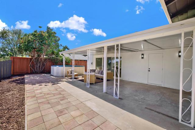 5403 Via Carancho, San Diego CA: https://media.crmls.org/mediaz/4d12857d-e2a5-4375-8fa7-bf5334b746bb.jpg
