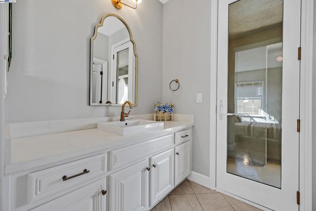 5719 Dimas Ct, Pleasanton CA: https://media.crmls.org/mediaz/4d12f41f-9abd-4bd5-9c28-ce2c669bdfaf.jpg