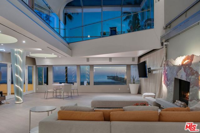  Commercial for Sale in Los Angeles, California