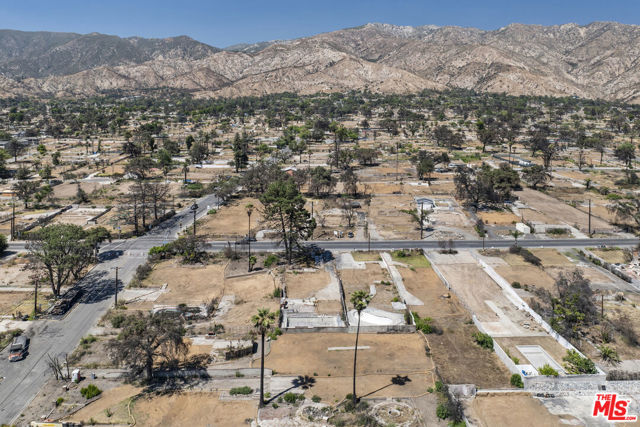 2738 Marengo Avenue, Altadena CA: https://media.crmls.org/mediaz/4d134ec3-bcfe-489e-85d6-952e0743aa5b.jpg