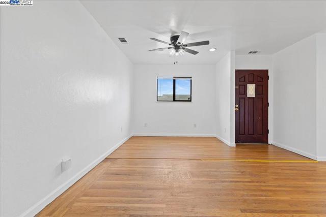 19650 San Miguel Ave, Castro Valley CA: https://media.crmls.org/mediaz/4d1353a8-4d4c-408c-8f16-1f05cfa6f899.jpg
