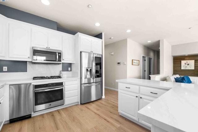 6235 Robertson Ave, Newark CA: https://media.crmls.org/mediaz/4d1358ae-05df-42d6-bd1b-8a719cb32a04.jpg