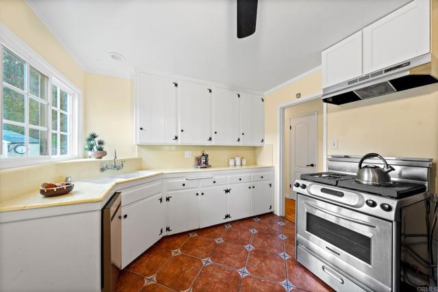 4920 Elsa Road, San Diego CA: https://media.crmls.org/mediaz/4d13ddfa-219c-4f5a-bec1-cfbdd19e135a.jpg