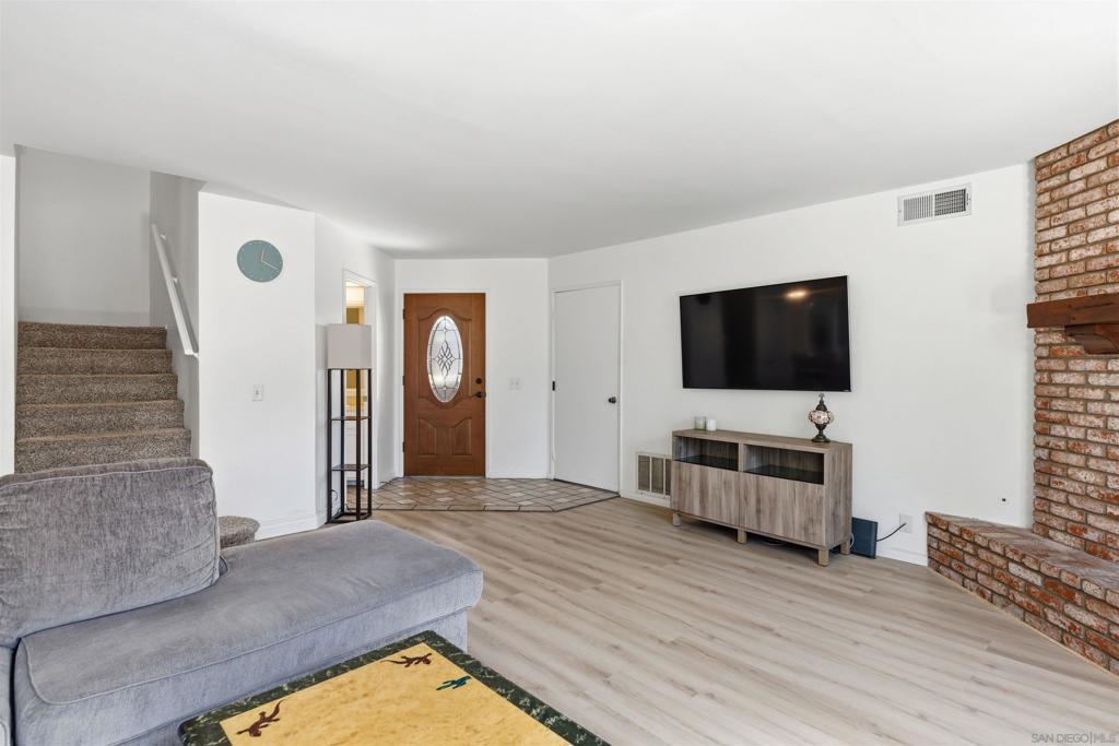 4158 Esperanza Way - photo 5