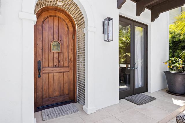 227 Neptune Ave, Encinitas CA: https://media.crmls.org/mediaz/4d156eb1-df45-4a70-9125-9225b20796f4.jpg