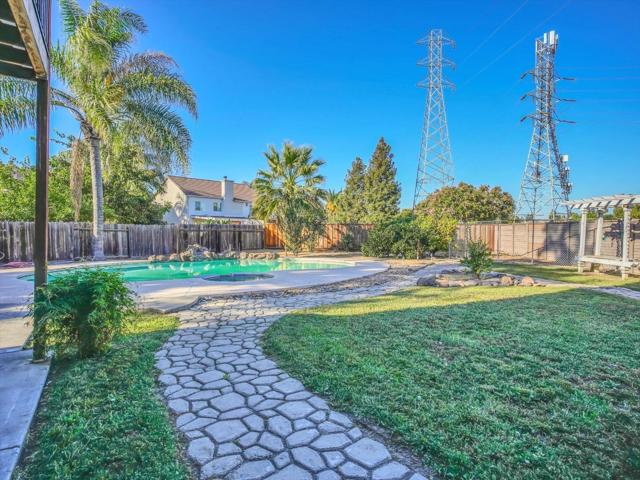3706 Leilani Lane, Stockton CA: https://media.crmls.org/mediaz/4d168f9b-89a6-4936-8478-0c7f5bd7aaf3.jpg