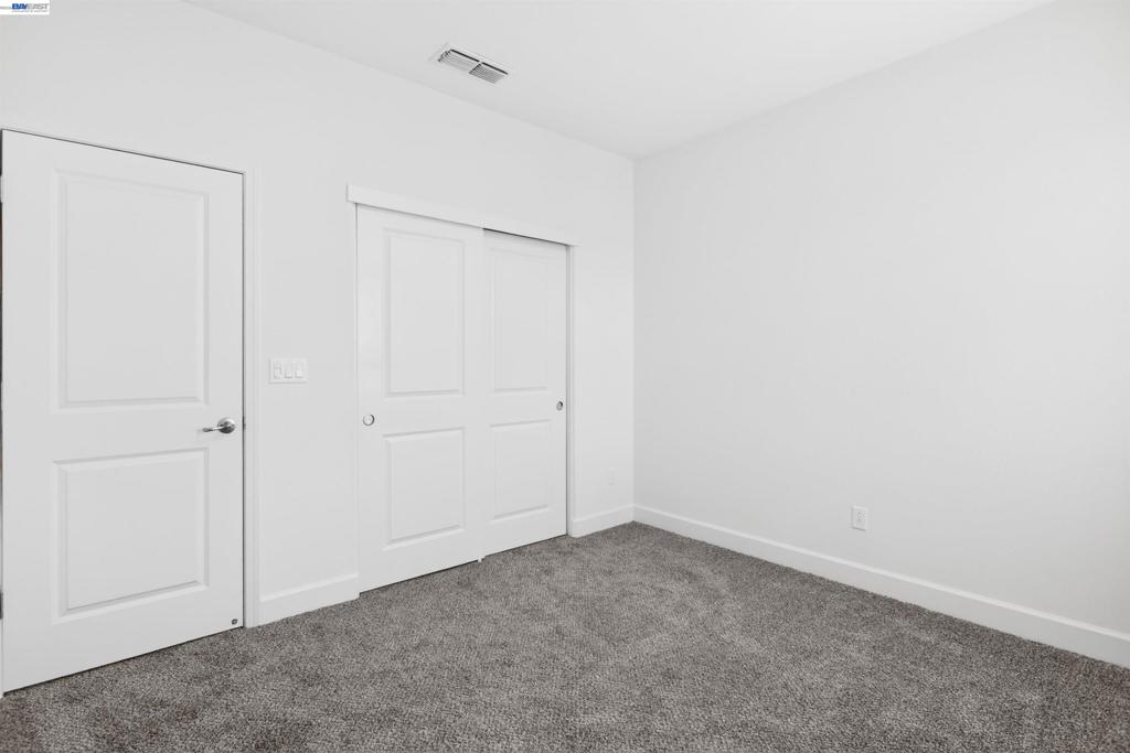 https://media.crmls.org/mediaz/4d16be75-42b7-4387-a0f9-d406219b8f38.jpg?preset=X-Large