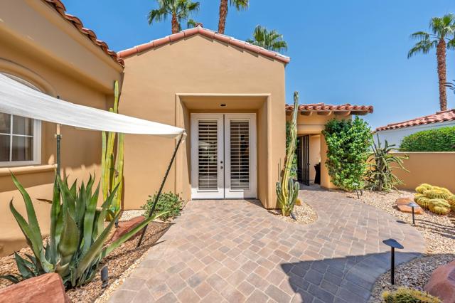 79885 Liga, La Quinta CA: https://media.crmls.org/mediaz/4d171dbb-0887-446c-80b7-fb078cc66604.jpg