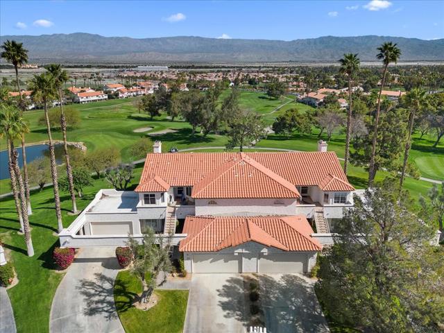 296 Vista Royale E Circle, Palm Desert CA: https://media.crmls.org/mediaz/4d17be6b-fc15-497c-9039-a44adb13780c.jpg