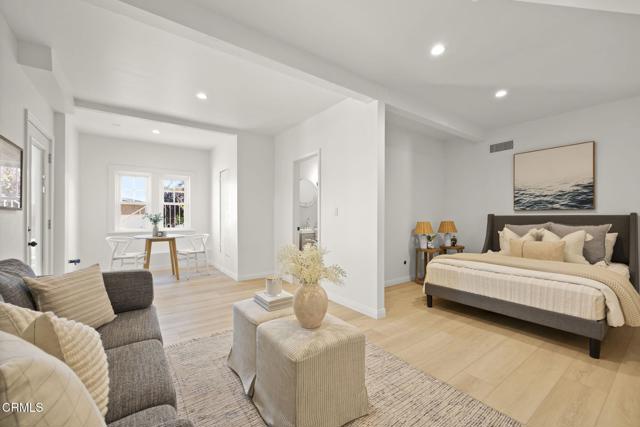 2371 Foster Avenue, Ventura CA: https://media.crmls.org/mediaz/4d1821b2-1d27-4e2b-8d7a-14d139646d08.jpg