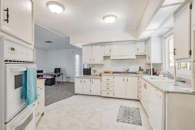 2815 Moss Hollow Drive, San Jose CA: https://media.crmls.org/mediaz/4d1821f8-54a5-4a82-bdee-4bdcc8f02355.jpg
