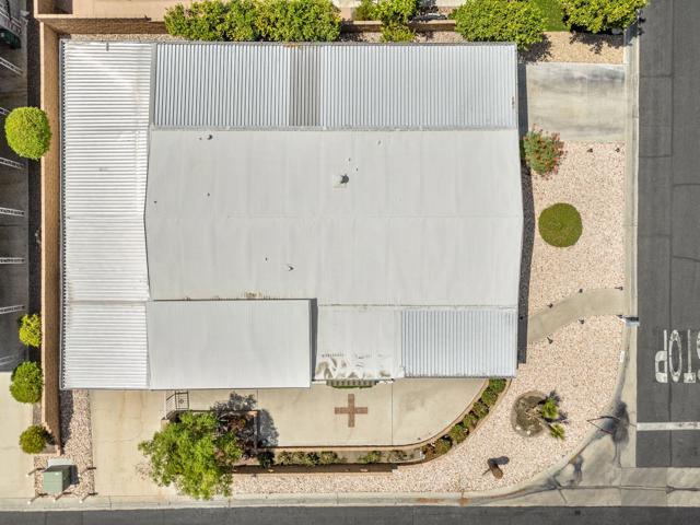 39551 Hidden Water Place, Palm Desert CA: https://media.crmls.org/mediaz/4d185a8f-2592-468a-9ee4-73079f4d47f5.jpg
