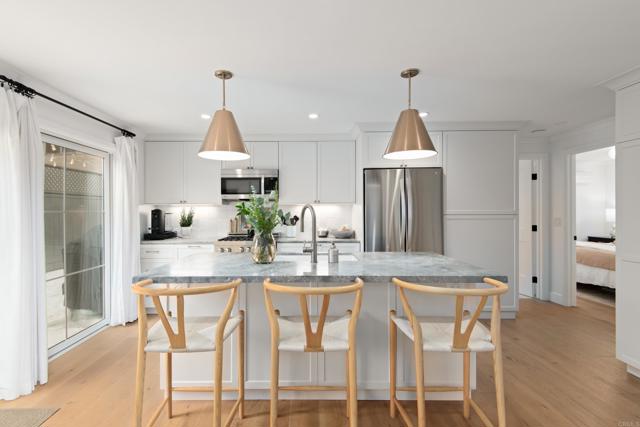 Image 21 of 34 For 937 3rd Street