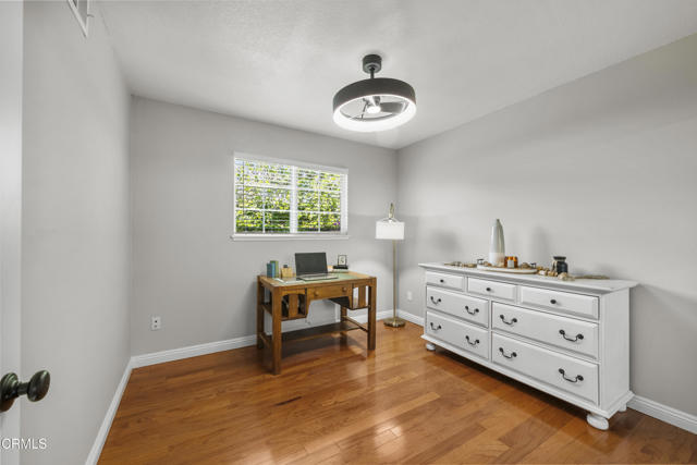 Detail Gallery Image 10 of 16 For 1406 Dinsmore Street St, Simi Valley,  CA 93065 - 3 Beds | 2 Baths