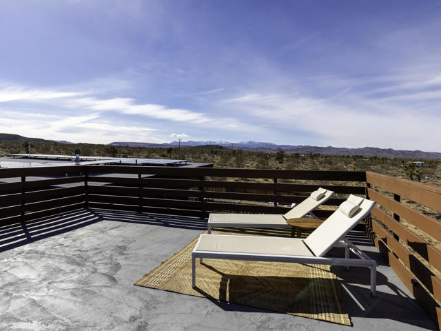 59130 Reche Road, Landers CA: https://media.crmls.org/mediaz/4d1952ad-9db5-4b88-b1d0-58fd4705fa0e.jpg