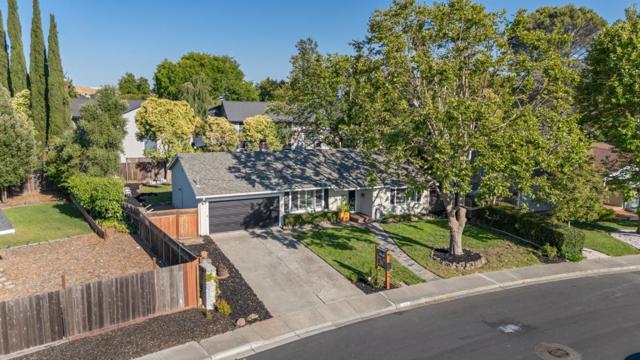 7453 Interlachen Avenue, San Ramon CA: https://media.crmls.org/mediaz/4d1978c7-171d-45fc-8529-d7be90fe6874.jpg