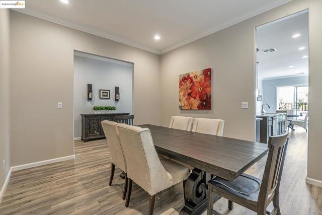 226 Wynn St, Oakley CA: https://media.crmls.org/mediaz/4d198d55-e40b-47a8-bf93-55fbda0d094c.jpg