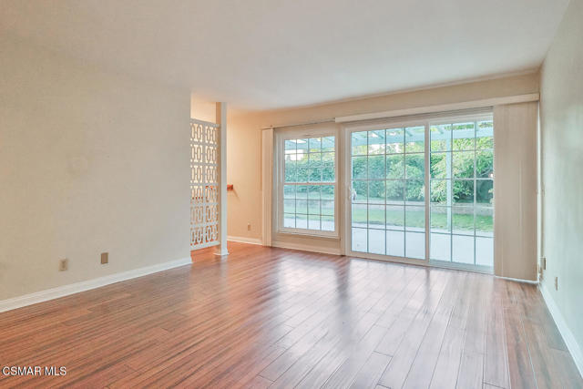 3487 E Barca Street, Camarillo CA: https://media.crmls.org/mediaz/4d1a9c6f-d2ee-4b23-a852-5facd5f0e943.jpg