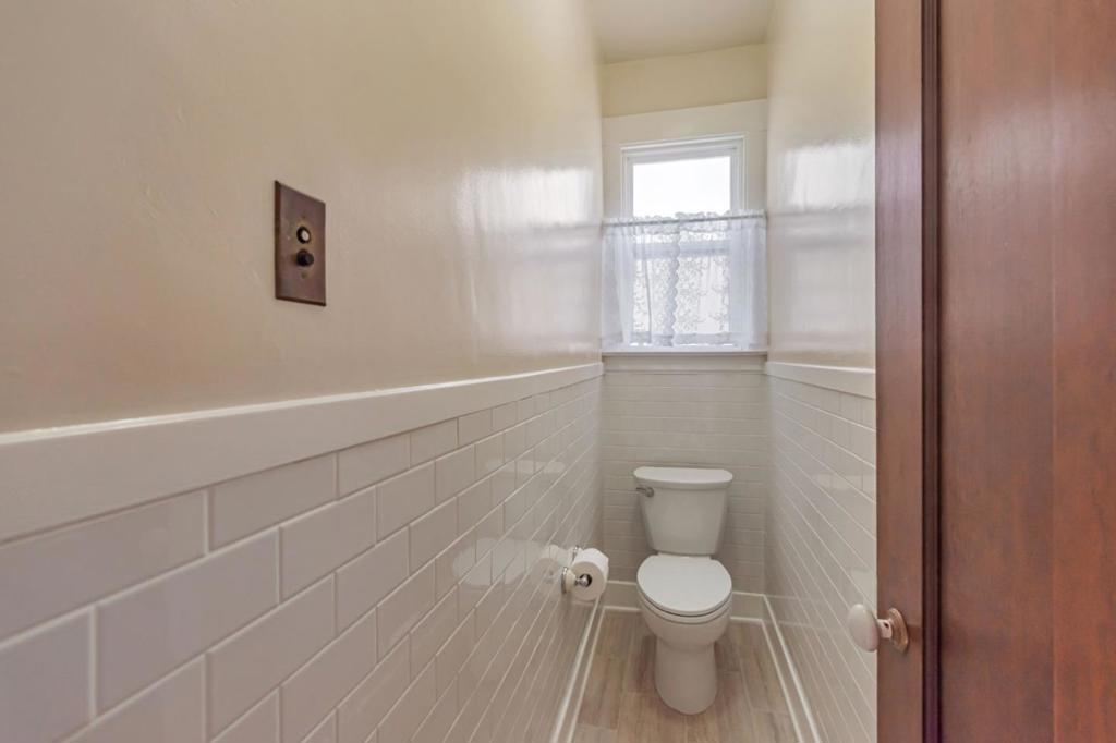 https://media.crmls.org/mediaz/4d1b3eb2-70a6-4c5a-877f-9f161257bfa7.jpg?preset=X-Large