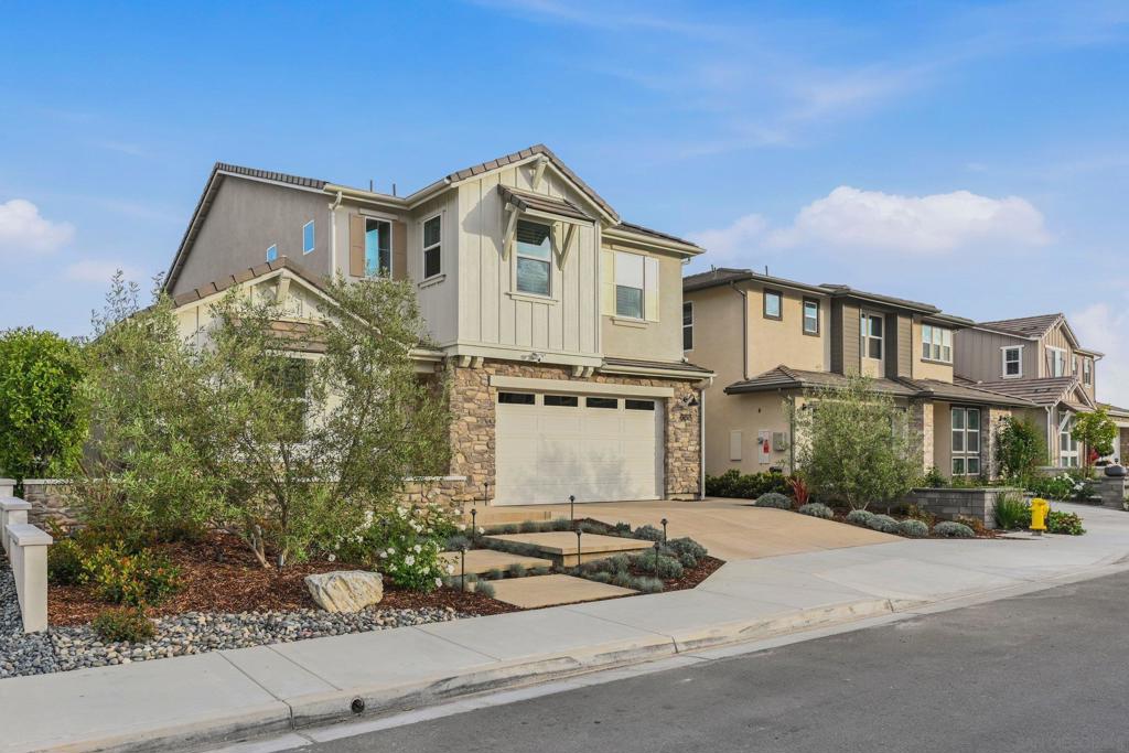 888 Cayley Ave - photo 9