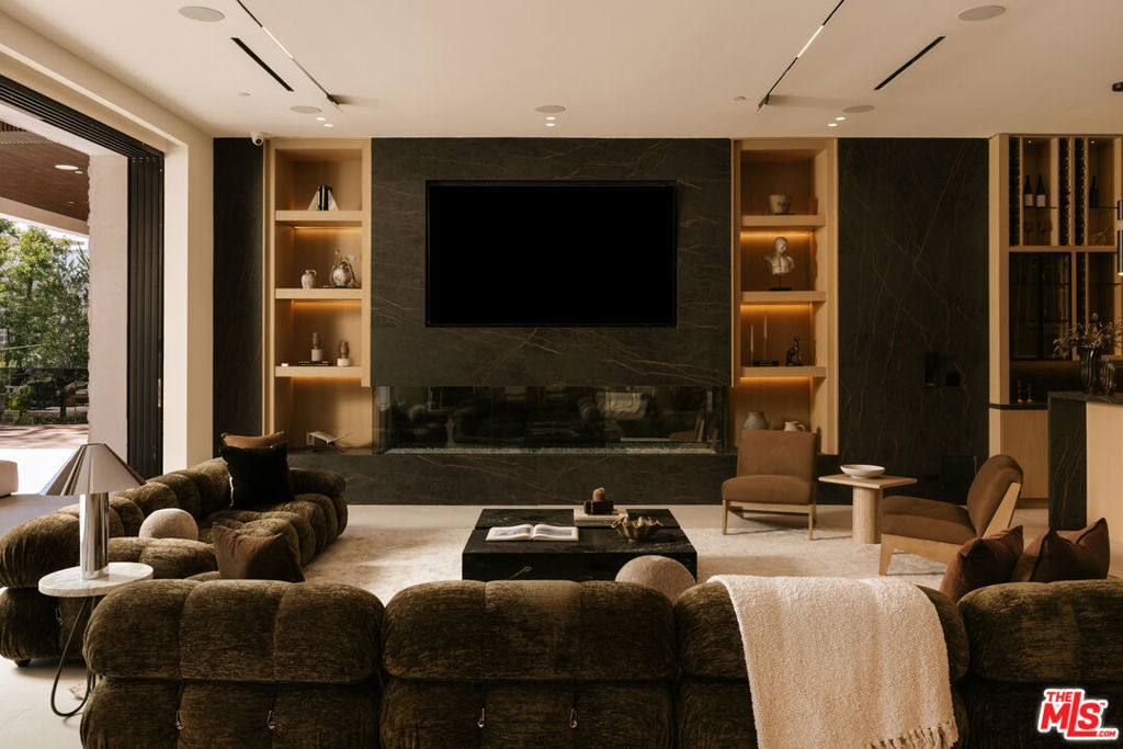 MLS #26848243 image #17