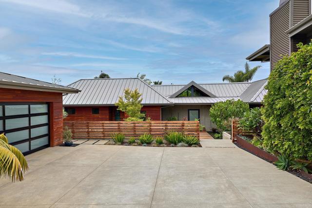 630 Ocean View Avenue, Encinitas CA: https://media.crmls.org/mediaz/4d1dba3e-0626-4191-90d8-fb292b1d1aef.jpg