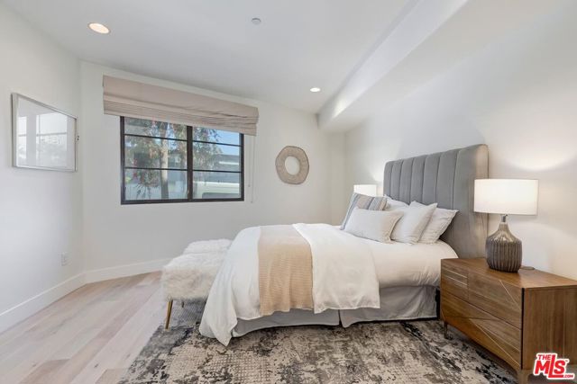 2 Bed Home for Sale in Los Angeles, California