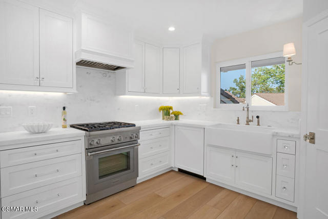 1228 S Westlake Boulevard, Westlake Village CA: https://media.crmls.org/mediaz/4d205526-8495-4cd0-990b-f4c50bd4edea.jpg