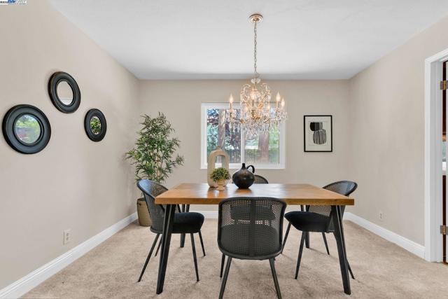 38 Barcelona Pl, Danville CA: https://media.crmls.org/mediaz/4d20608d-060c-44e8-9ae3-070666df7d8d.jpg